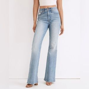 Madewell The Perfect Vintage Flare Jean in Delavan Wash Item NF377